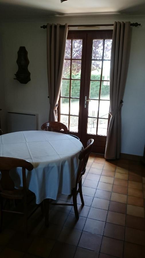 Chambre D'Hote Chez Maud Saint-Sauveur-Marville Exterior photo